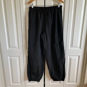 Vintage Reebok Track Pants Mens L Black Lined Zipper Ankle Windbreaker Baggy Y2K